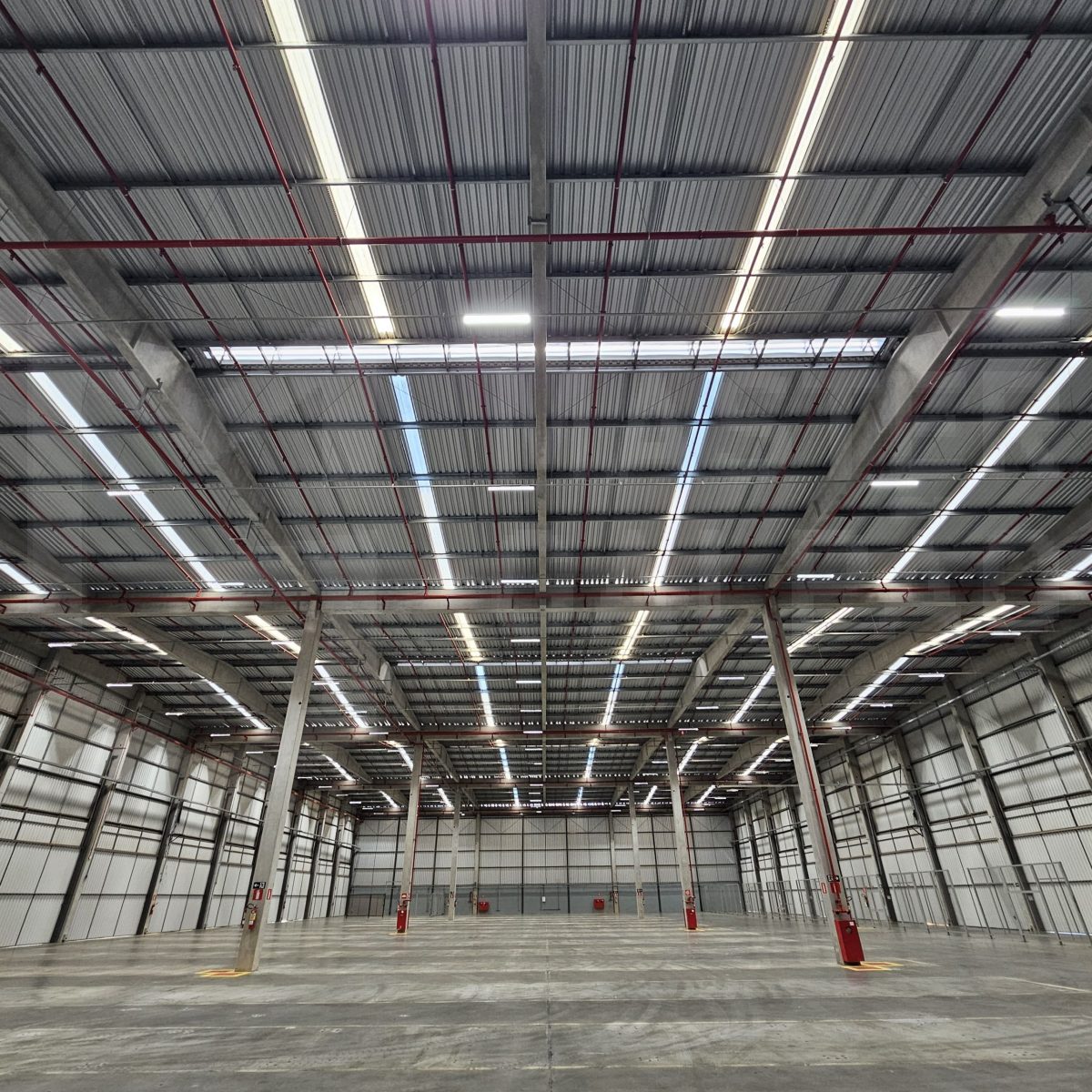 Galpão Logístico para Locação em Contagem | 6.404 m²