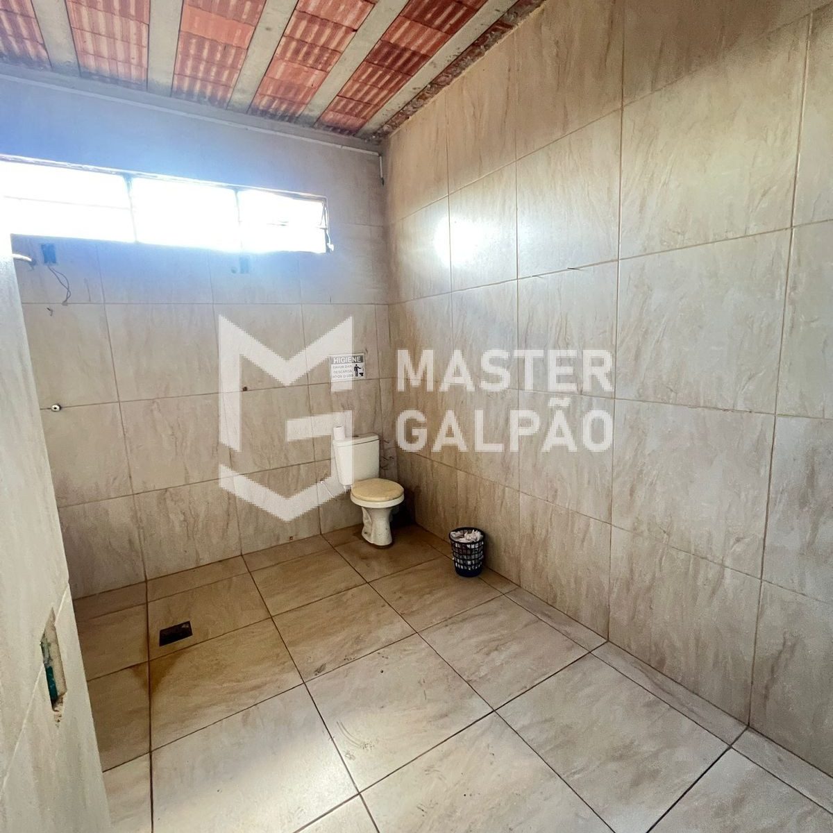 Excelente Galpão com Ponte Rolante para Alugar – Igarapé MG