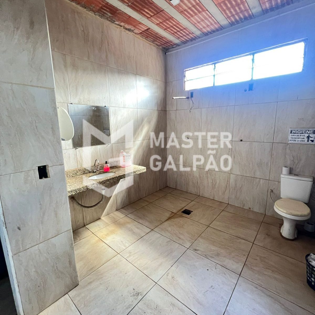 Excelente Galpão com Ponte Rolante para Alugar – Igarapé MG