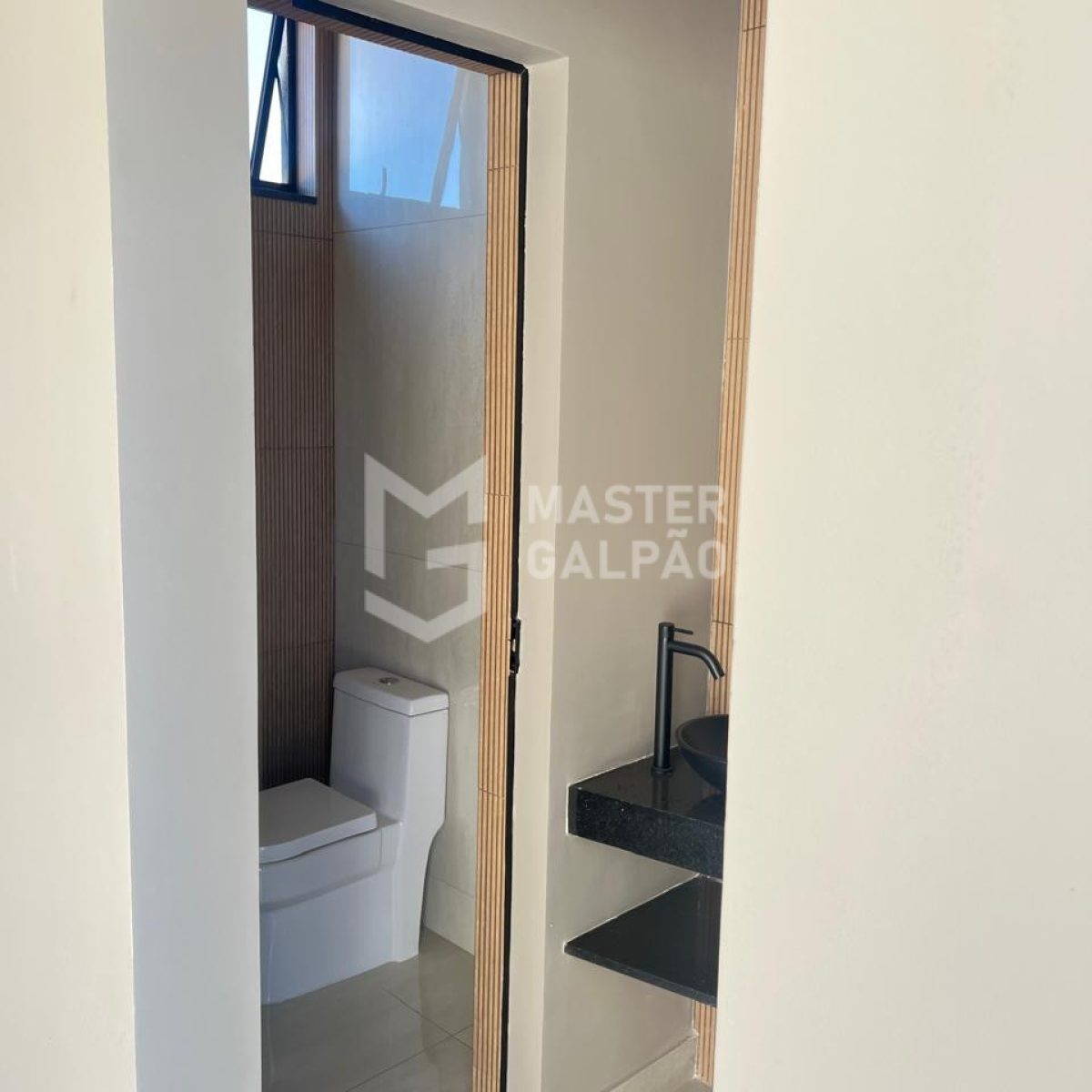 Casa com 4 suítes e lazer completo