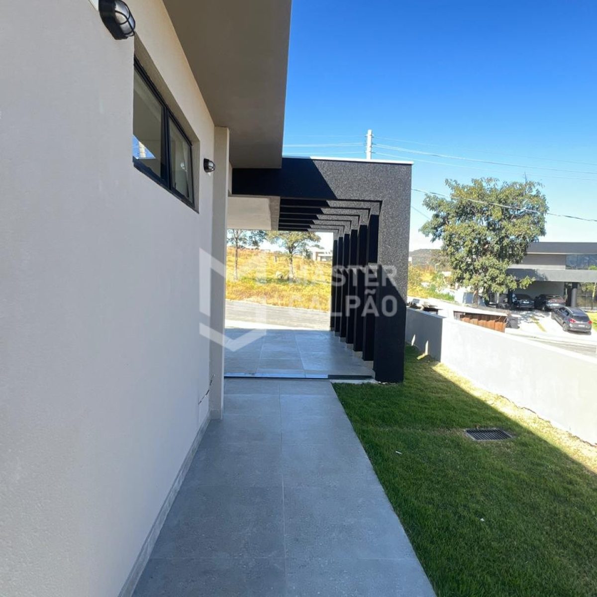 Casa com 4 suítes e lazer completo