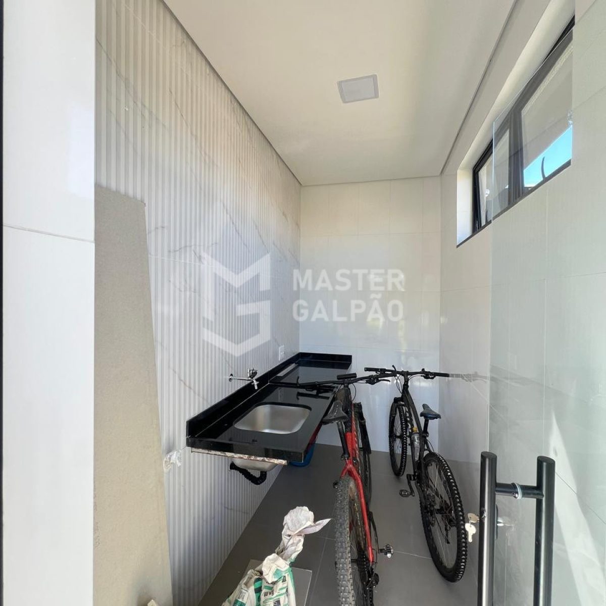 Casa com 4 suítes e lazer completo