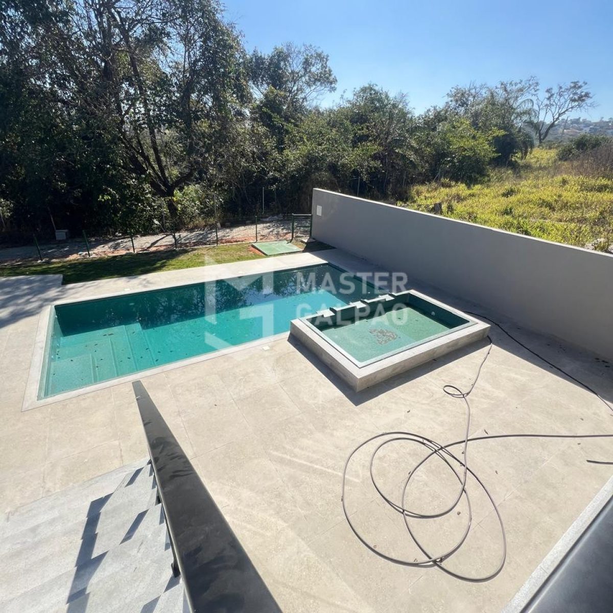 Casa com 4 suítes e lazer completo