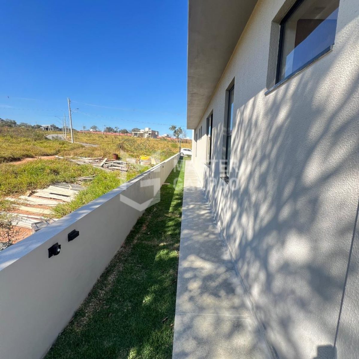 Casa com 4 suítes e lazer completo