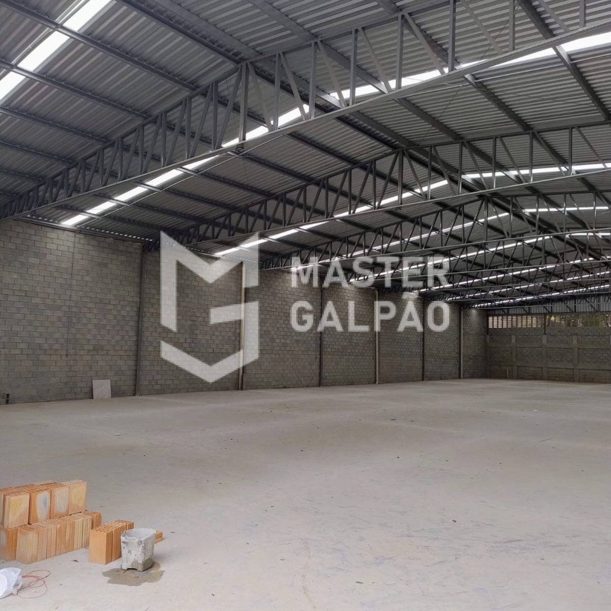 - Locação de Galpão com Estrutura para Alta Carga – Betim/MG