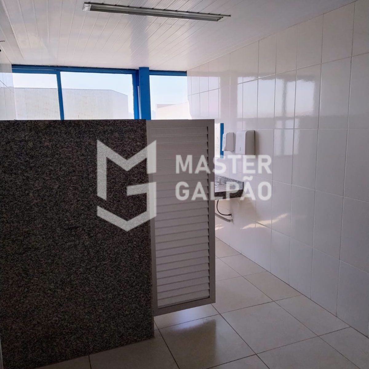 Galpão de 1.260m² com Docas Eletrônicas