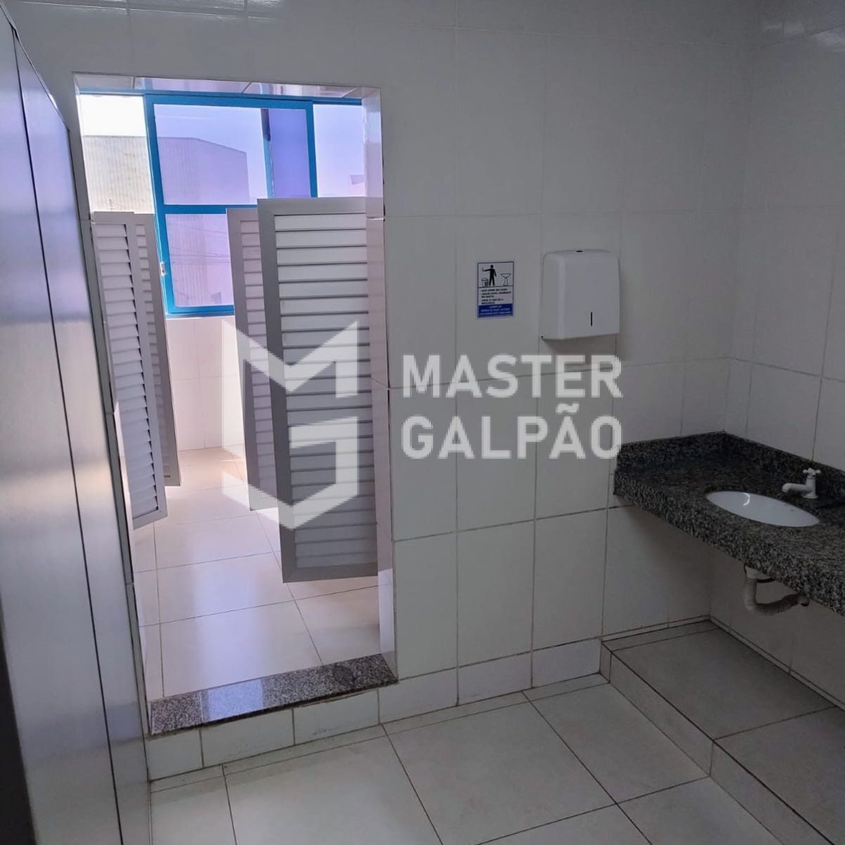 Galpão de 1.260m² com Docas Eletrônicas
