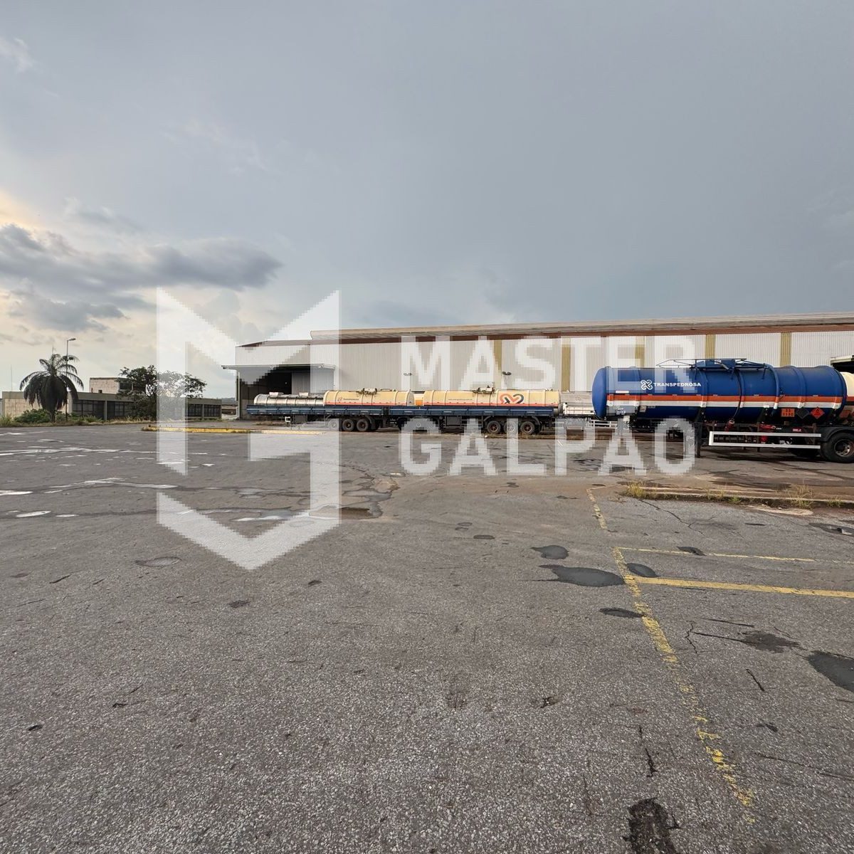 Galpão Industrial de 3.500m² com Pátio de 7.000m²