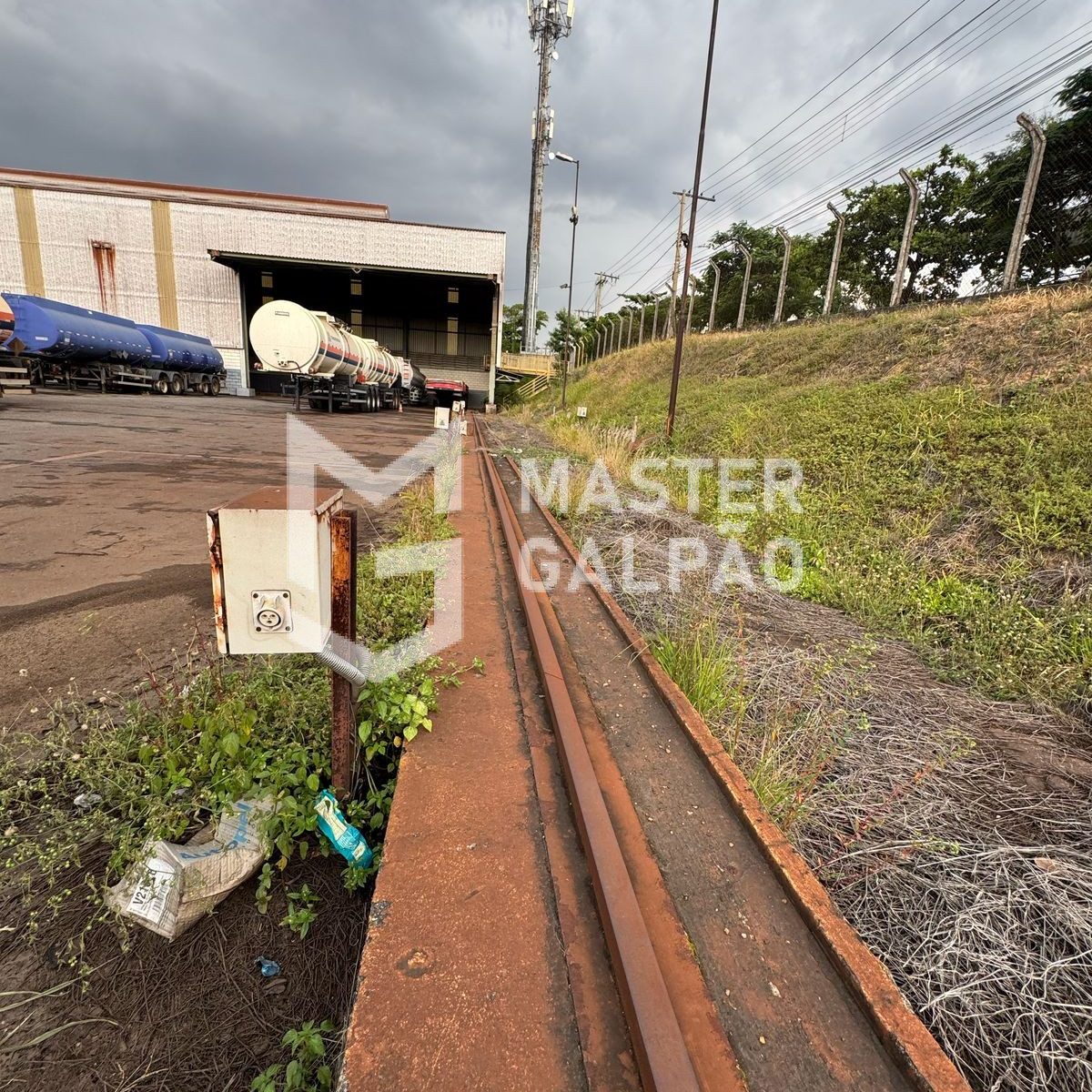 Galpão Industrial de 3.500m² com Pátio de 7.000m²