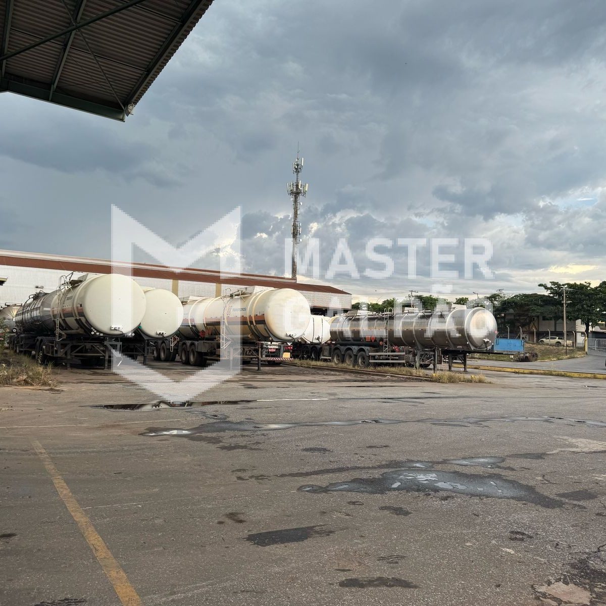 Galpão Industrial de 3.500m² com Pátio de 7.000m²