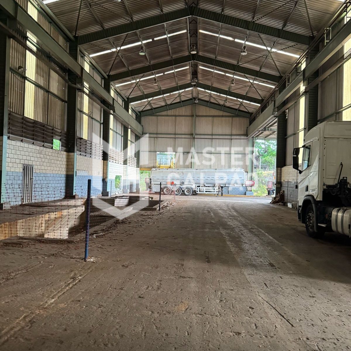 Galpão Industrial de 3.500m² com Pátio de 7.000m²