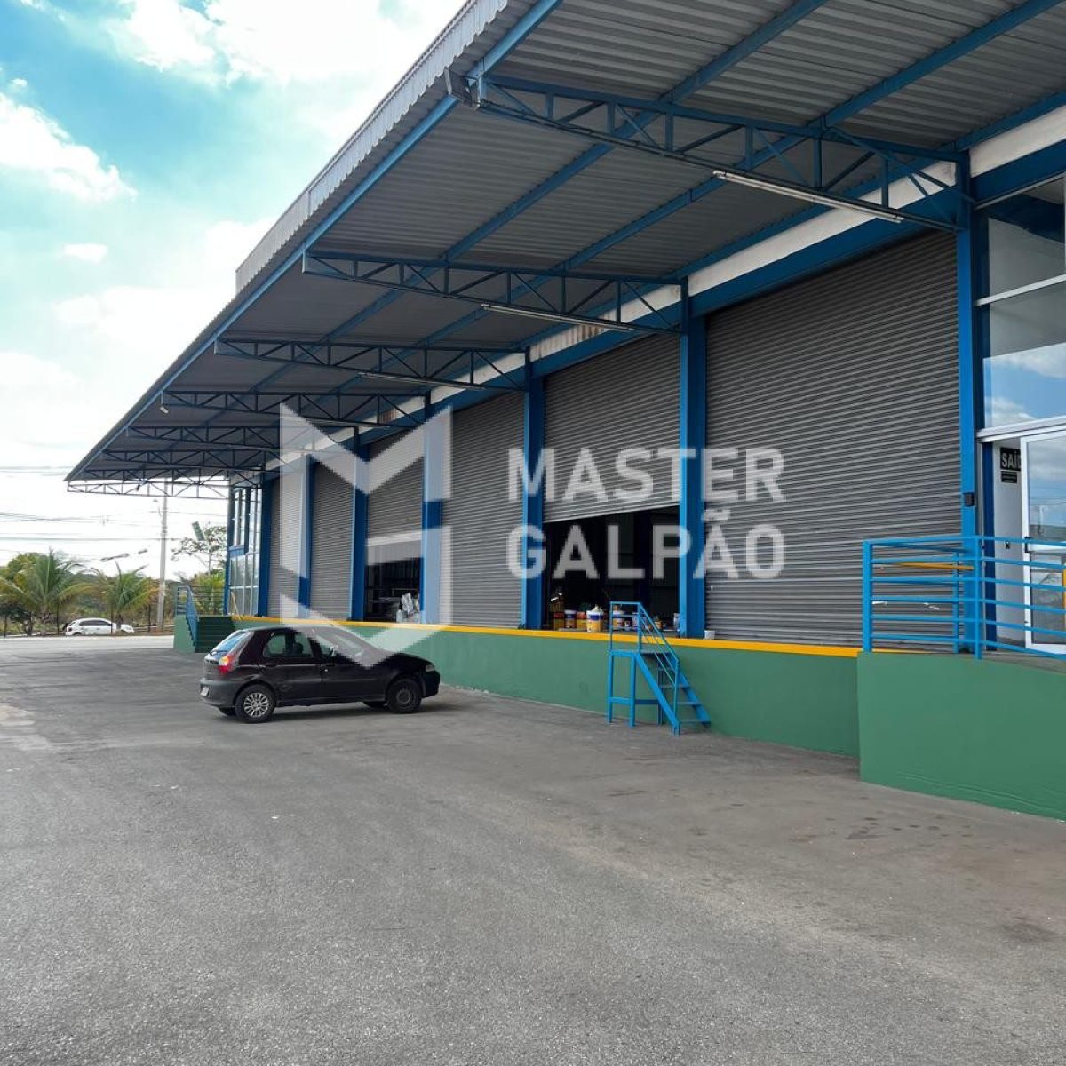 Galpão de 4.200m² para Locação – Condomínio Fechado