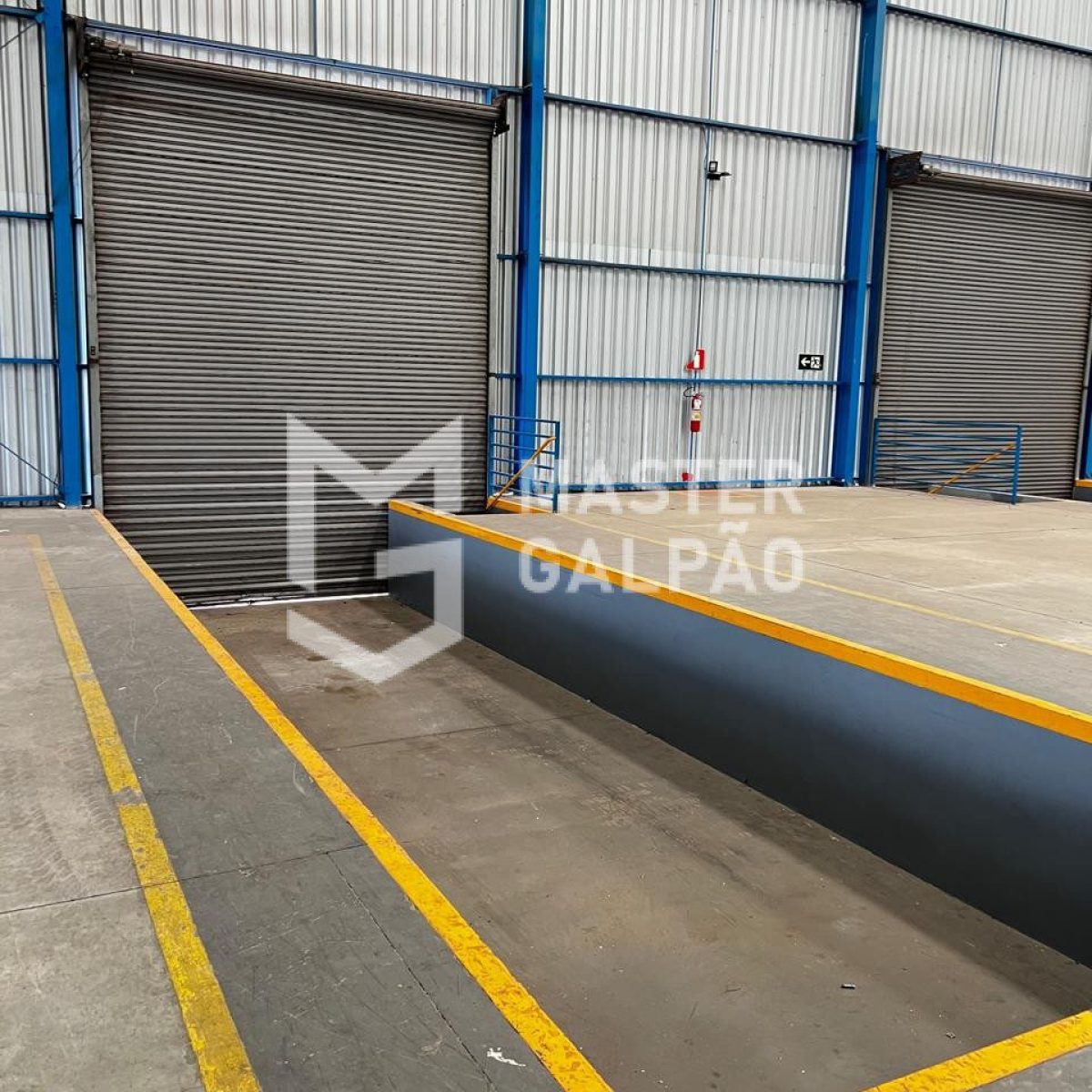 Galpão de 4.200m² para Locação – Condomínio Fechado