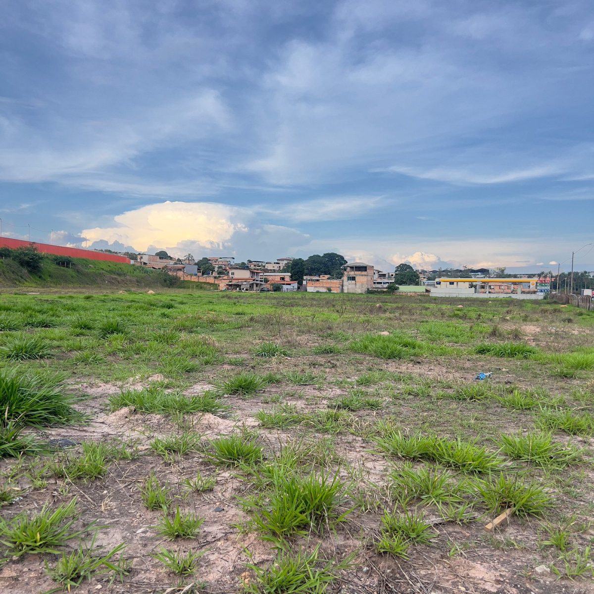 Terreno Industrial de 15.800m² à Venda