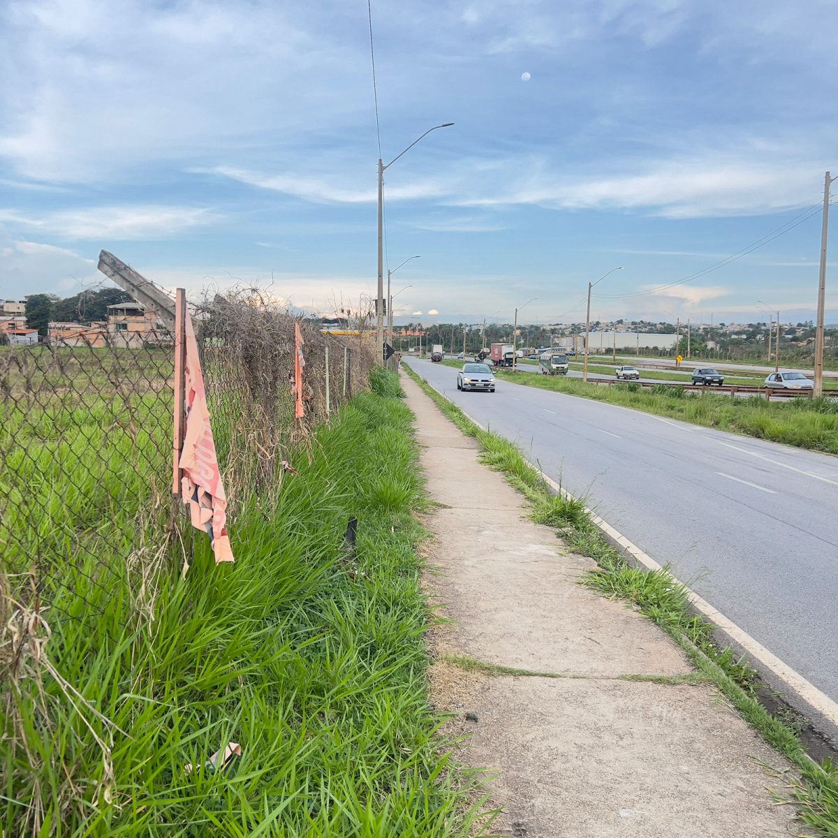 Terreno Industrial de 15.800m² à Venda