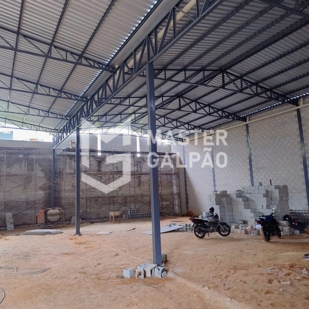 Galpão de 660m² | Arvoredo 2ª Seção - Contagem/MG