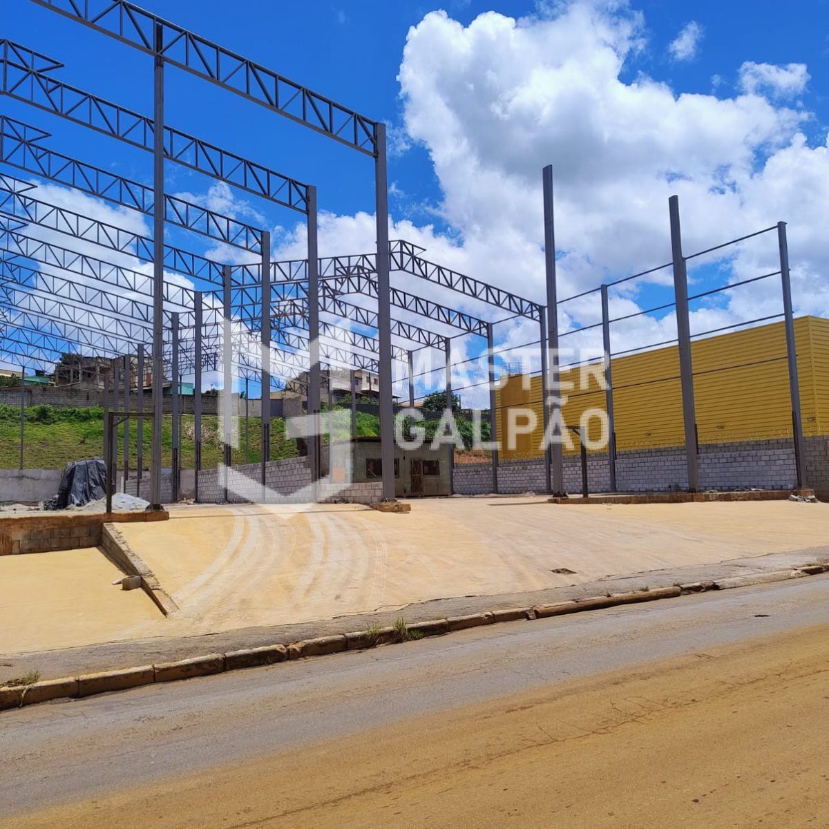 Locação de Galpões Industriais – 1.000m² ou 2.000m²