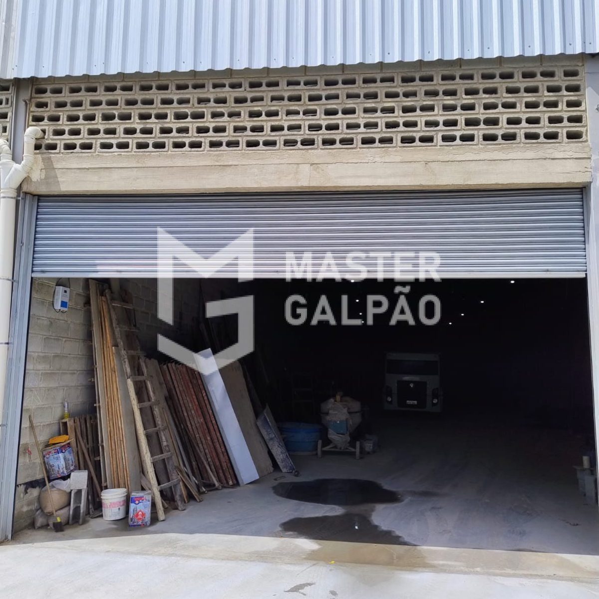 Galpão de 440m²