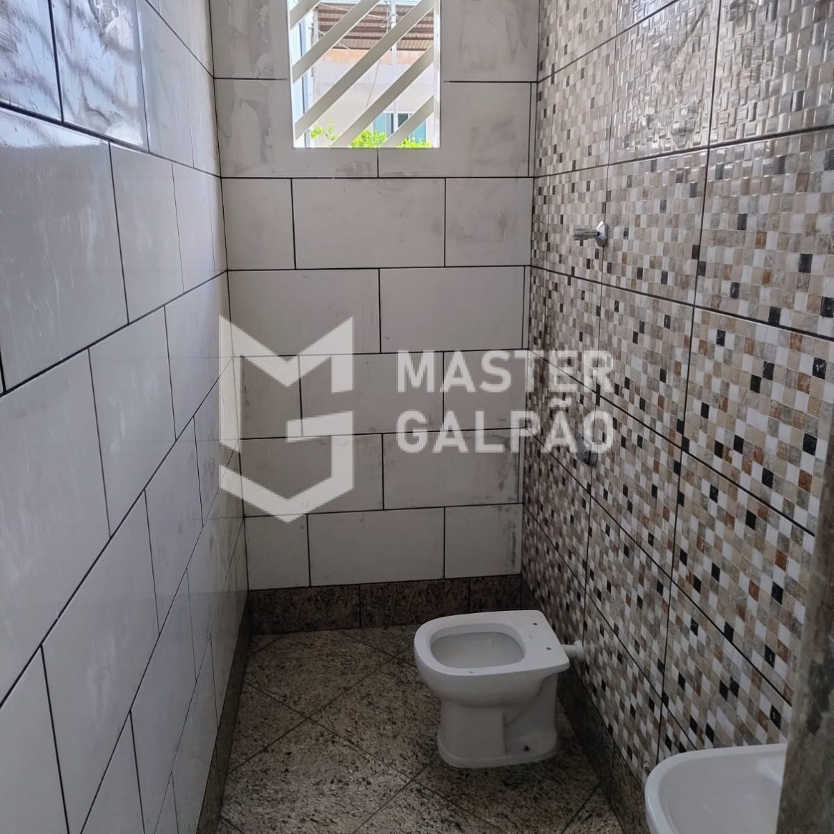 Galpão de 440m²
