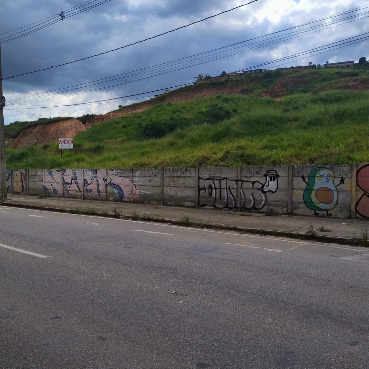 Terreno de 75.936m² em Frente ao SESI