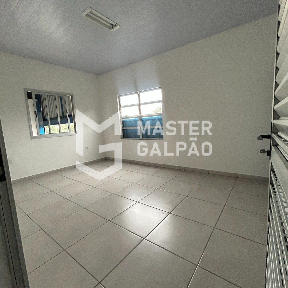 Galpão de 360m² para Alugar