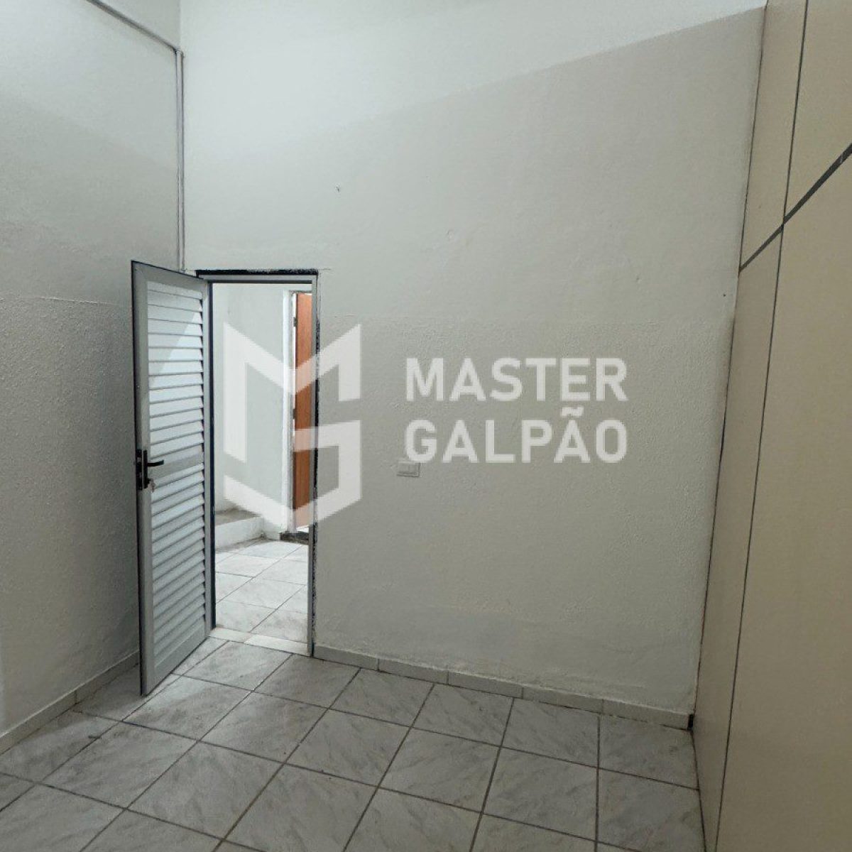 Galpão de 360m² para Alugar
