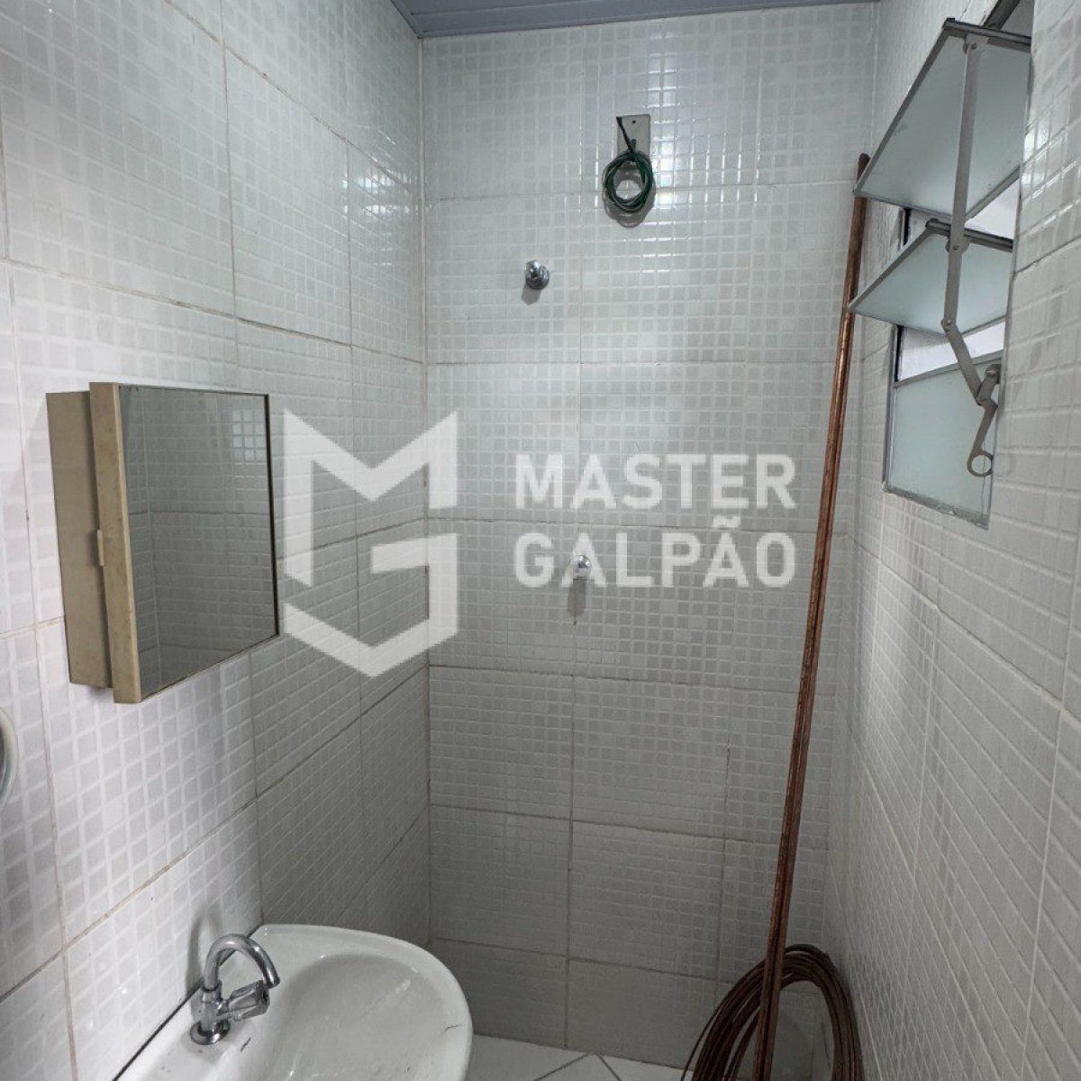 Galpão de 360m² para Alugar