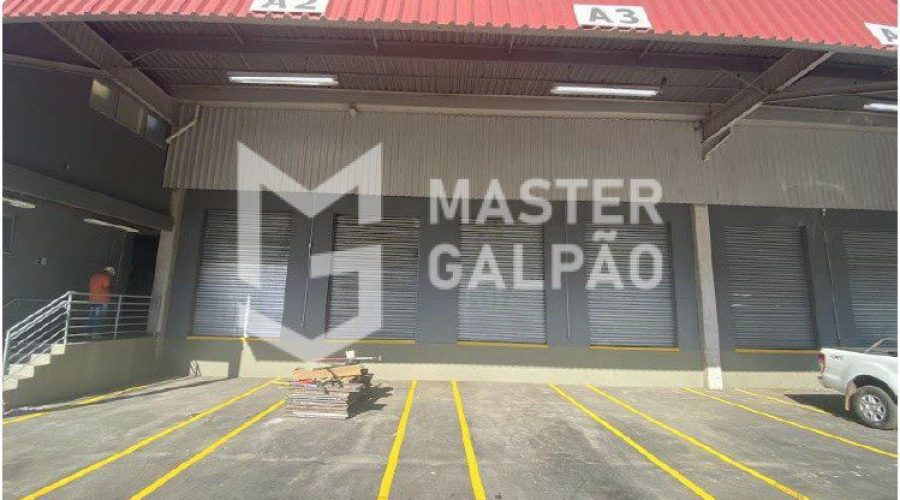 Oportunidade: Galpão com Docas