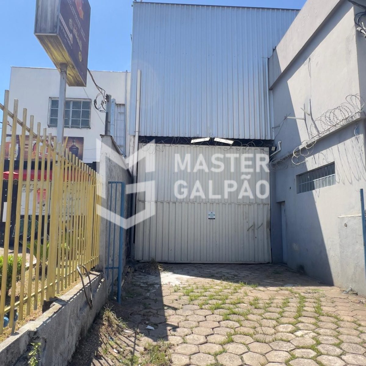 Galpão Industrial com Loja na Frente