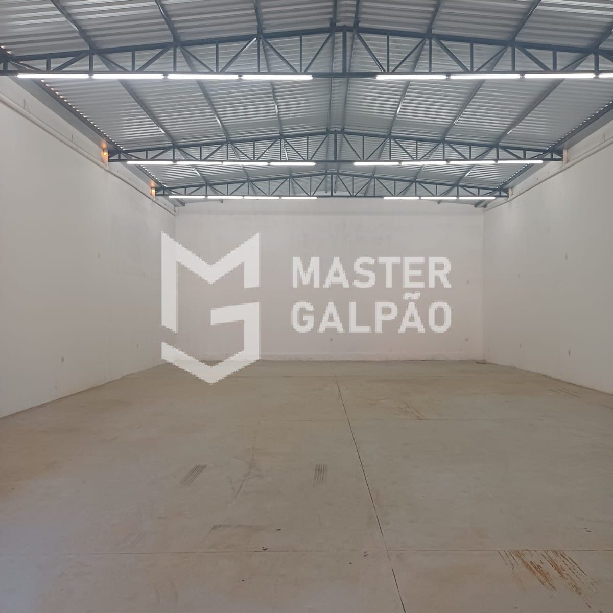 Galpão Novo de 300m² para Alugar