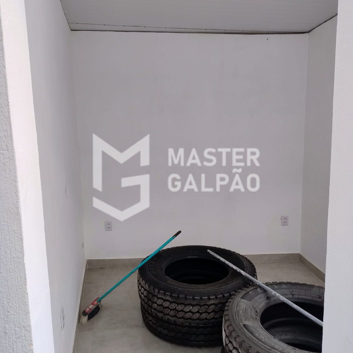 Galpão com Pé-Direito de 6m