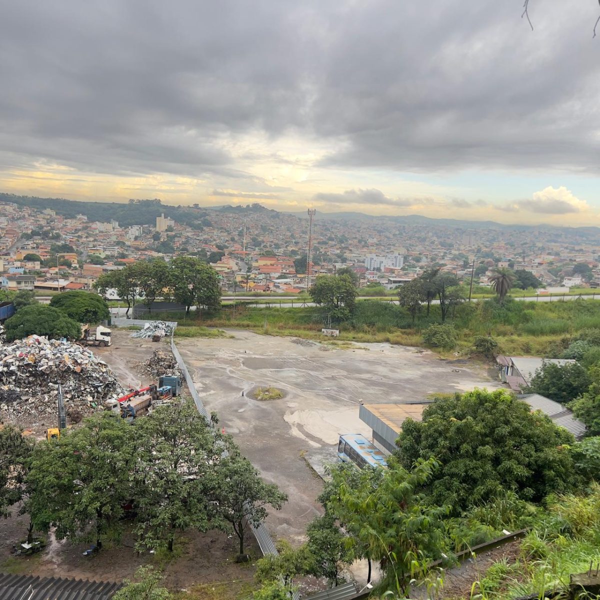 Área Comercial no Anel Rodoviário