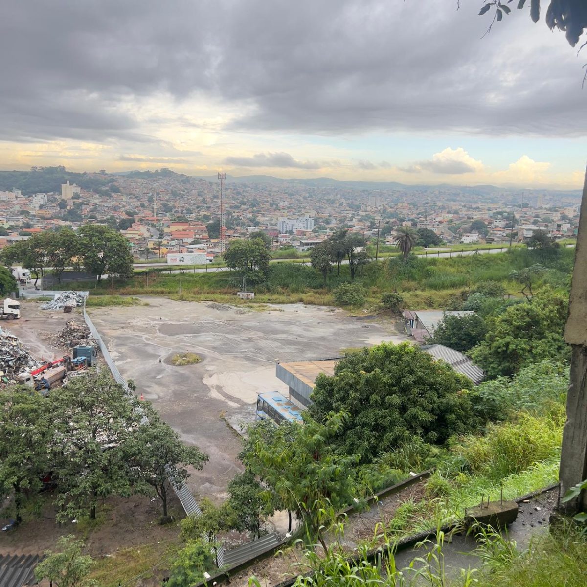 Área Comercial no Anel Rodoviário