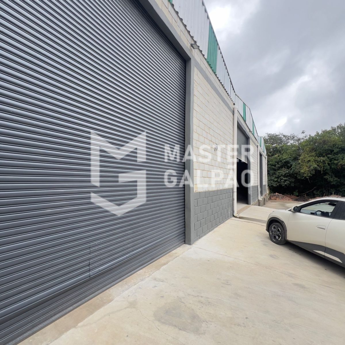 Galpão Comercial – 900m²