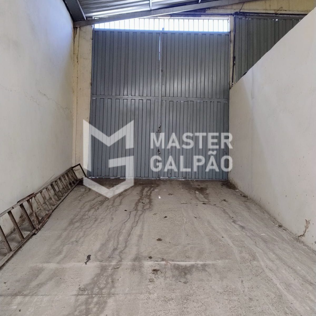Galpão para Aluguel – 900m²