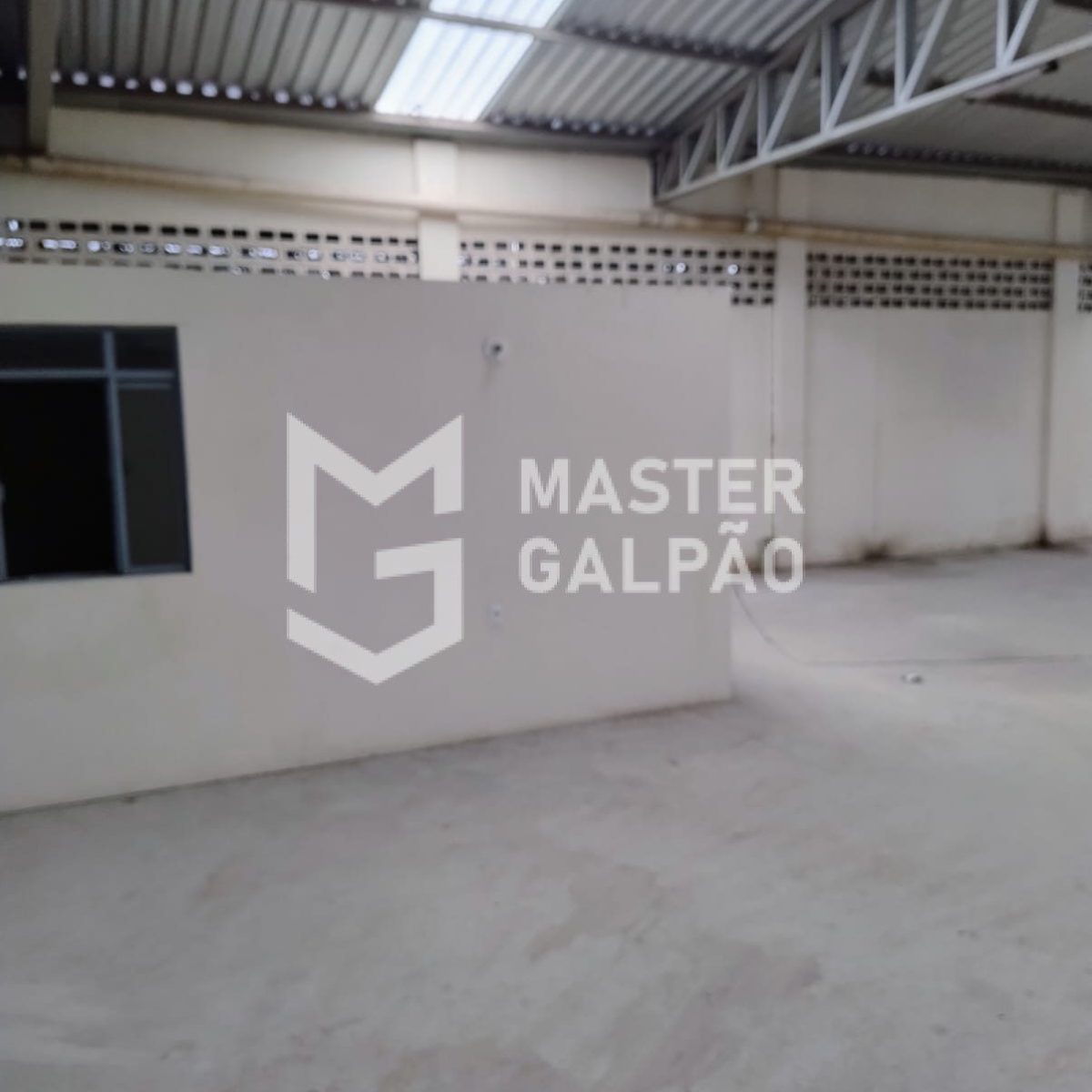 Galpão para Aluguel – 900m²