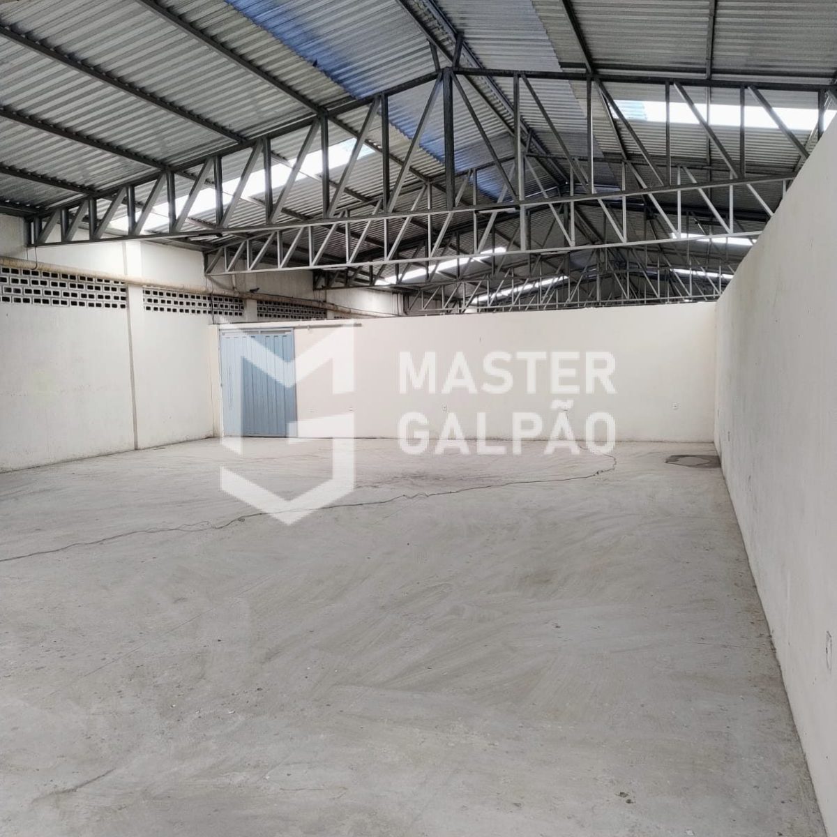 Galpão para Aluguel – 900m²