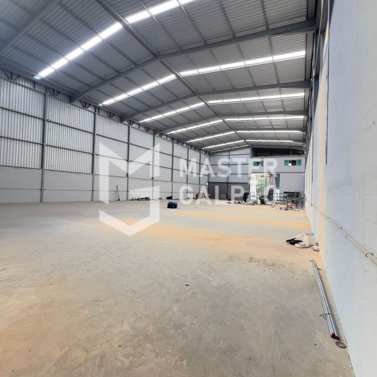 Galpão – 1.432m² com 2 docas Distrito Industrial Bandeirinhas – Betim/MG