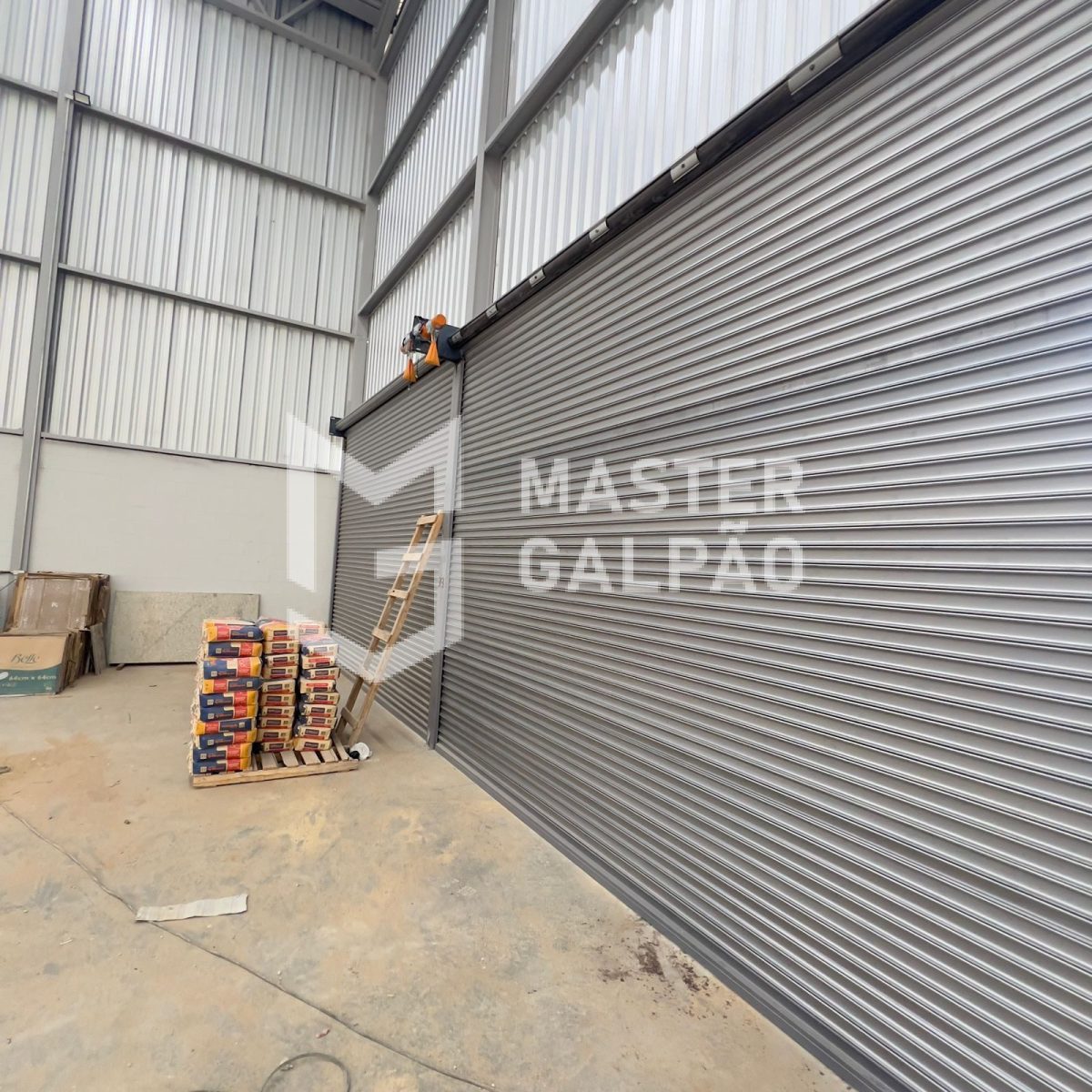 Galpão – 1.432m² com 2 docas Distrito Industrial Bandeirinhas – Betim/MG