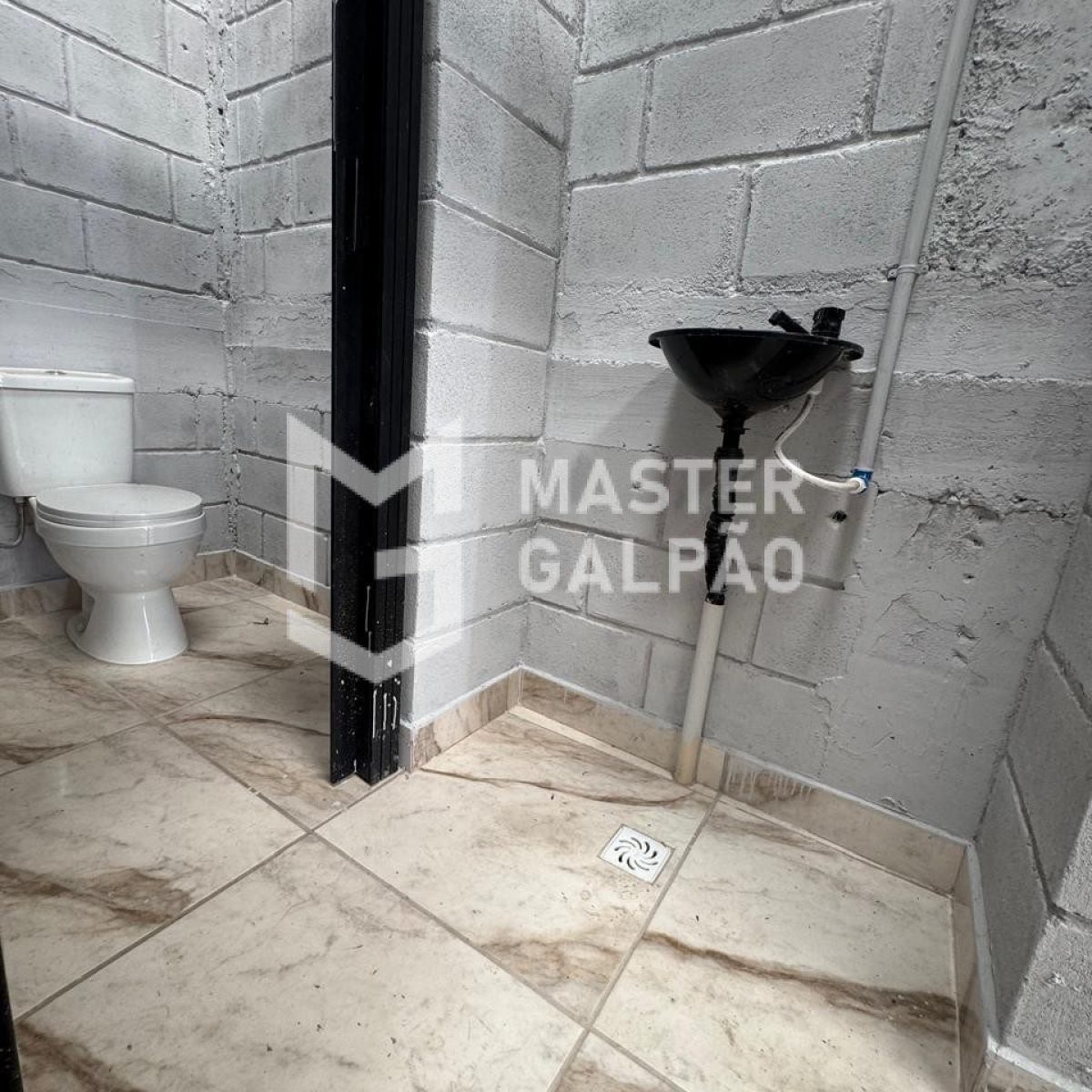 Galpão Industrial 340m² com trifásico - Contagem/MG