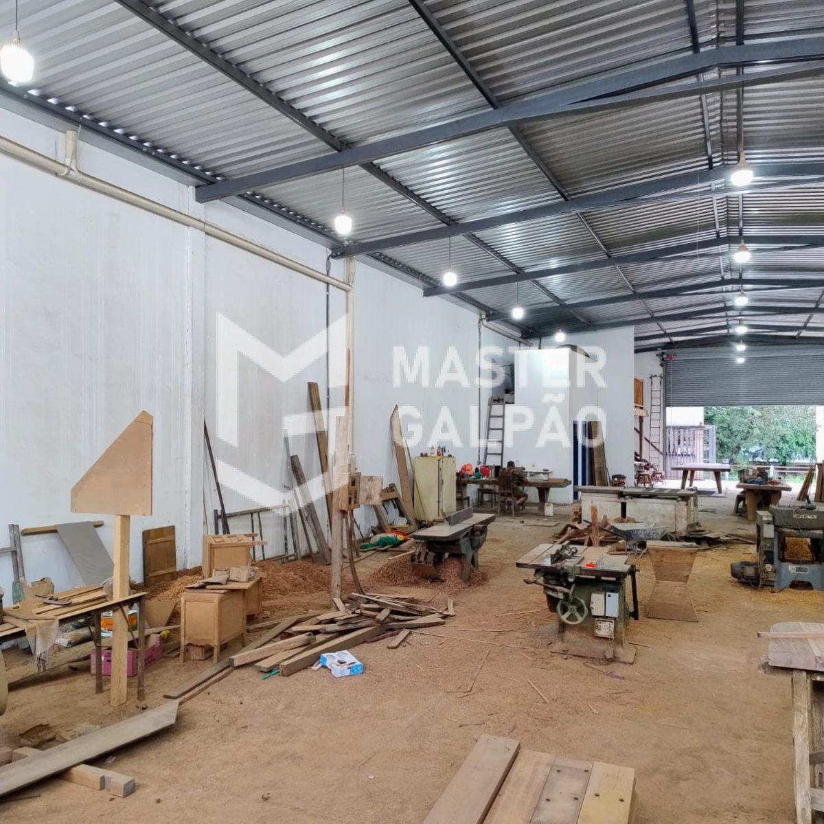Galpão Comercial 400m² | Horto – Betim/MG