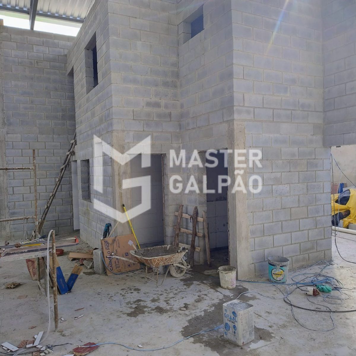 Galpão Comercial 890m² | Petrolândia – Contagem/MG