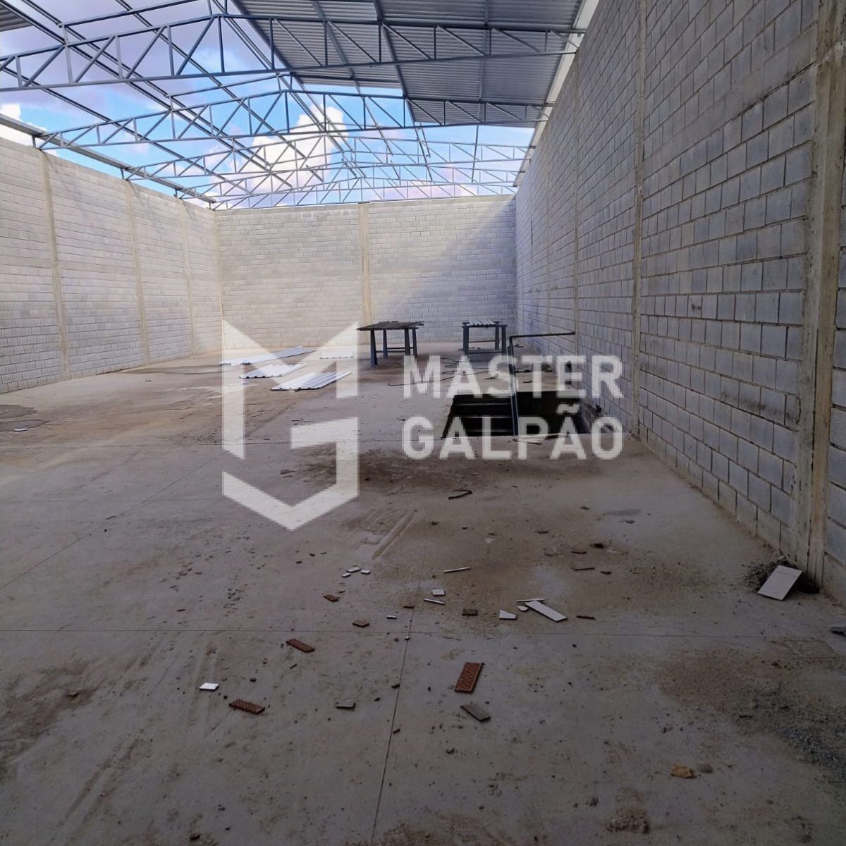 Galpão Comercial 890m² | Petrolândia – Contagem/MG