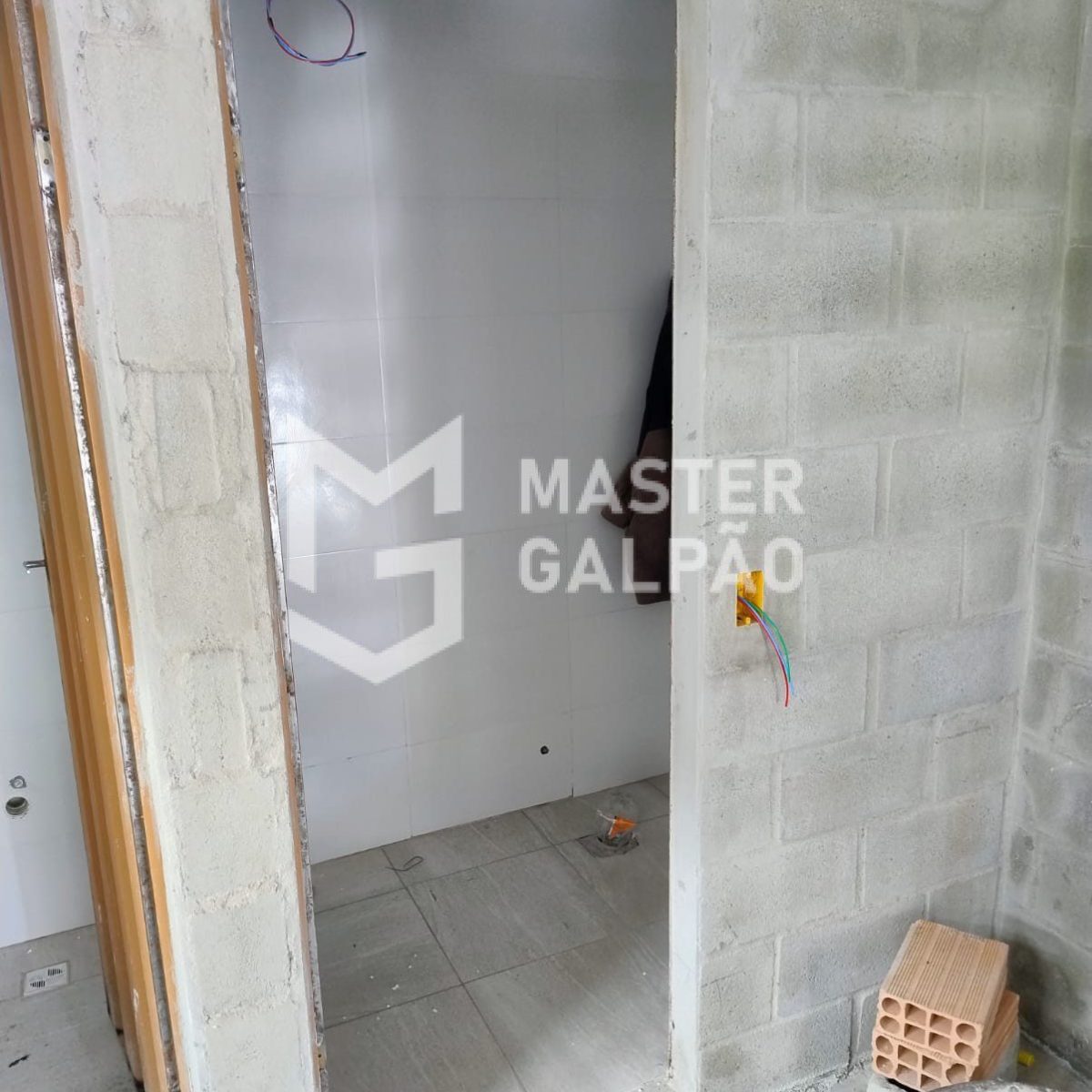 Galpão Comercial 250m² | San Marino – Ribeirão das Neves/MG