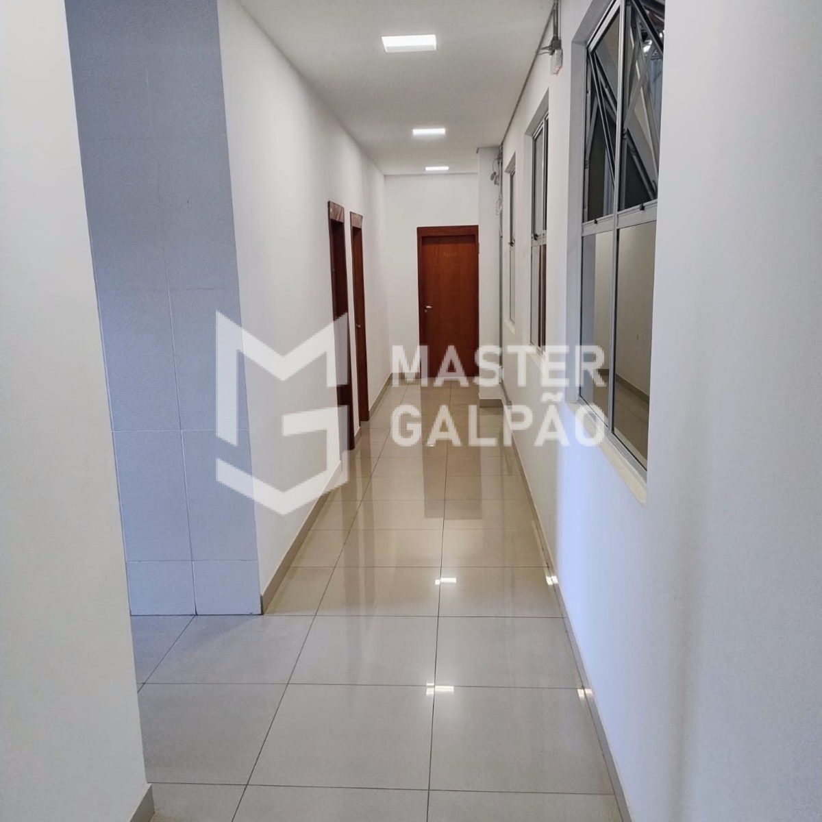 Módulos de 1.500m² com 4 docas | Ribeirão das Neves