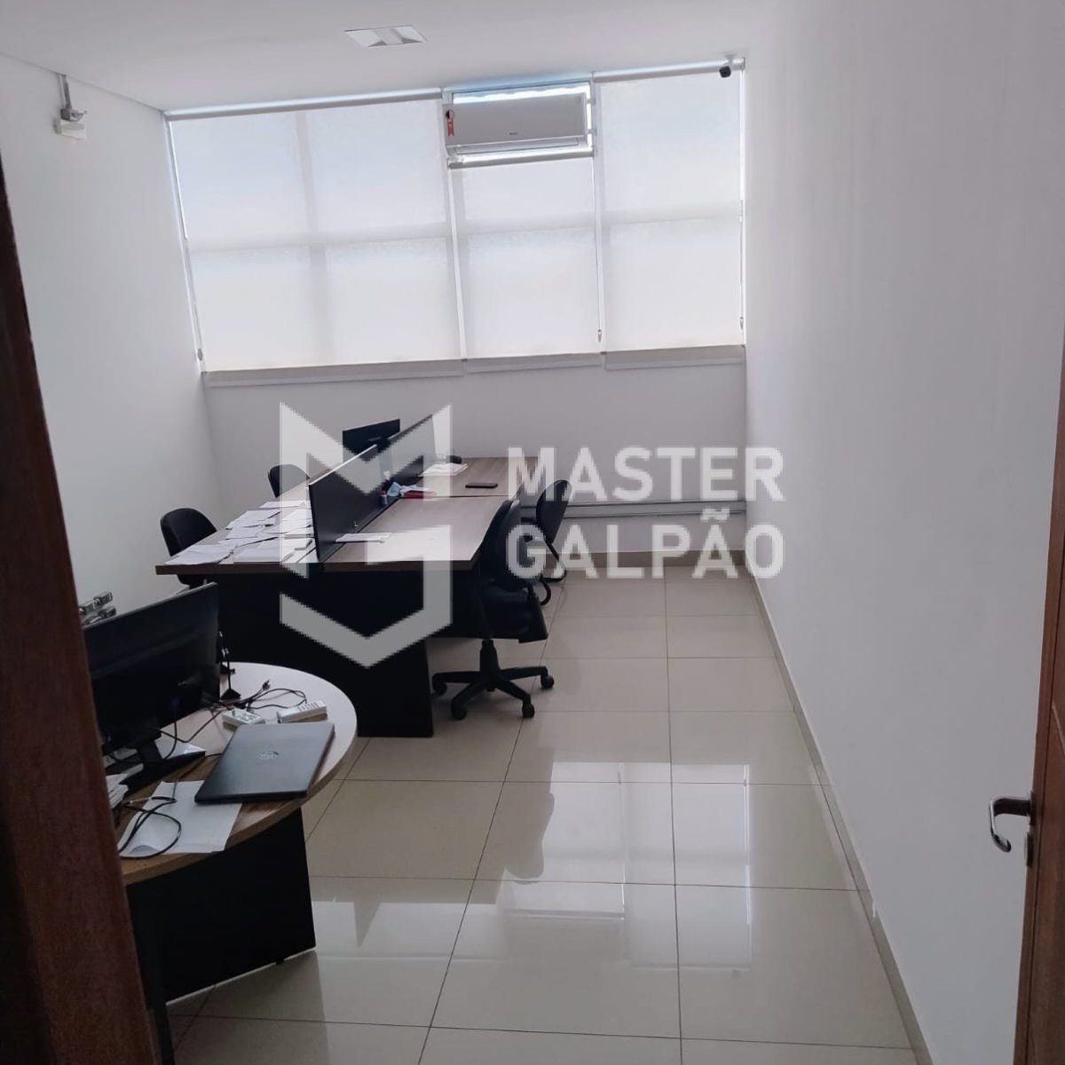 Módulos de 1.500m² com 4 docas | Ribeirão das Neves