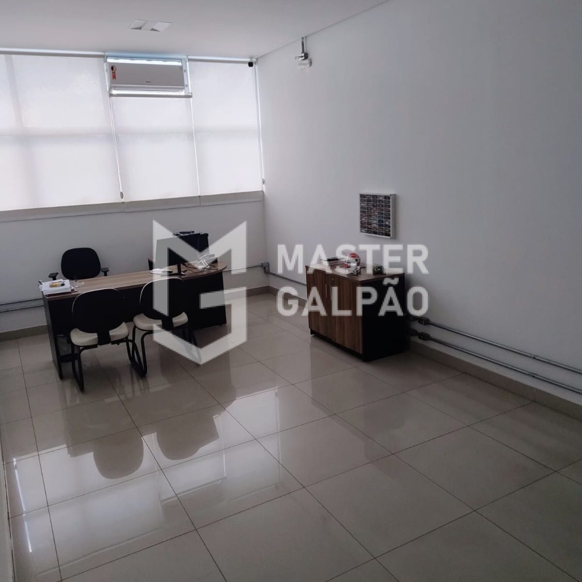 Módulos de 1.500m² com 4 docas | Ribeirão das Neves