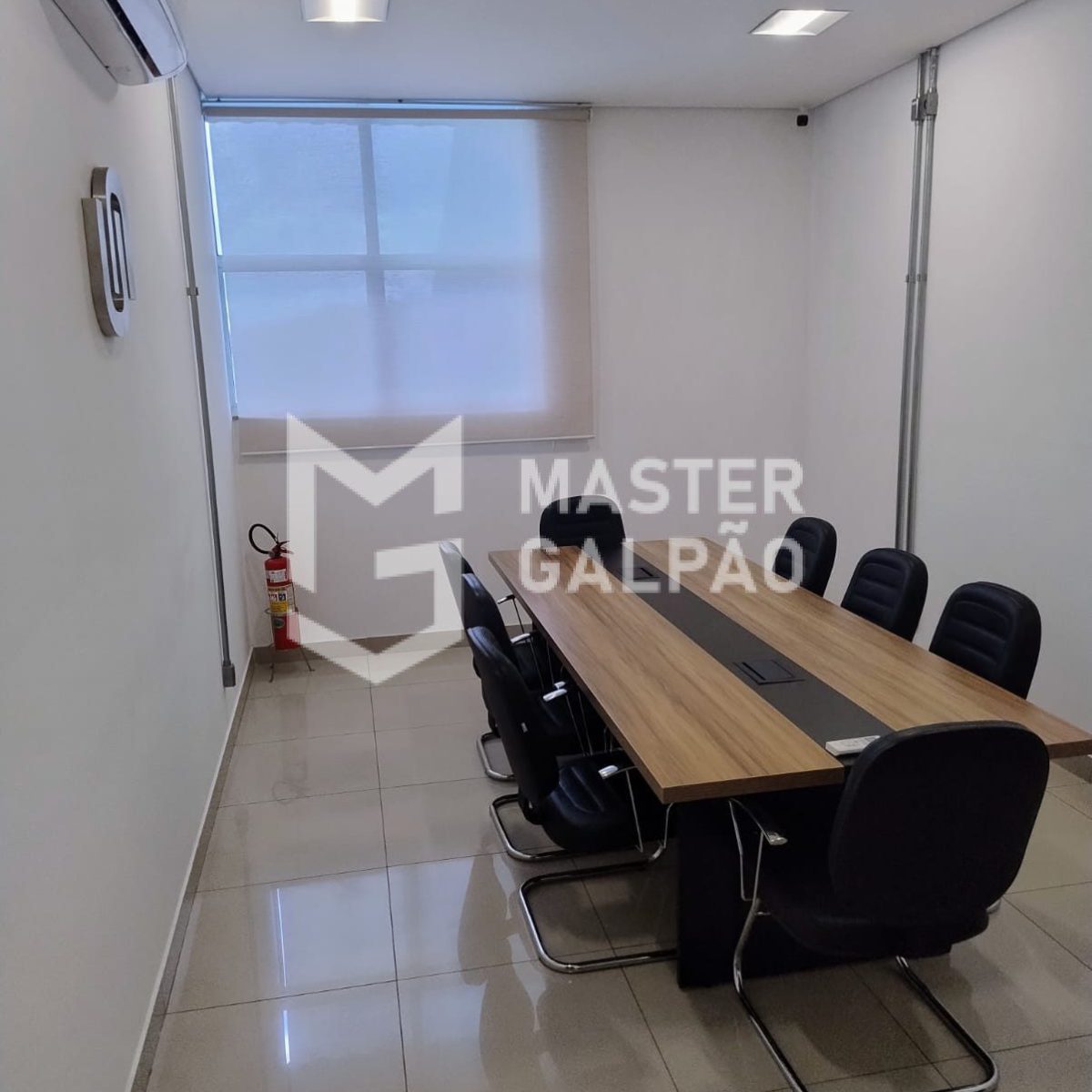 Módulos de 1.500m² com 4 docas | Ribeirão das Neves