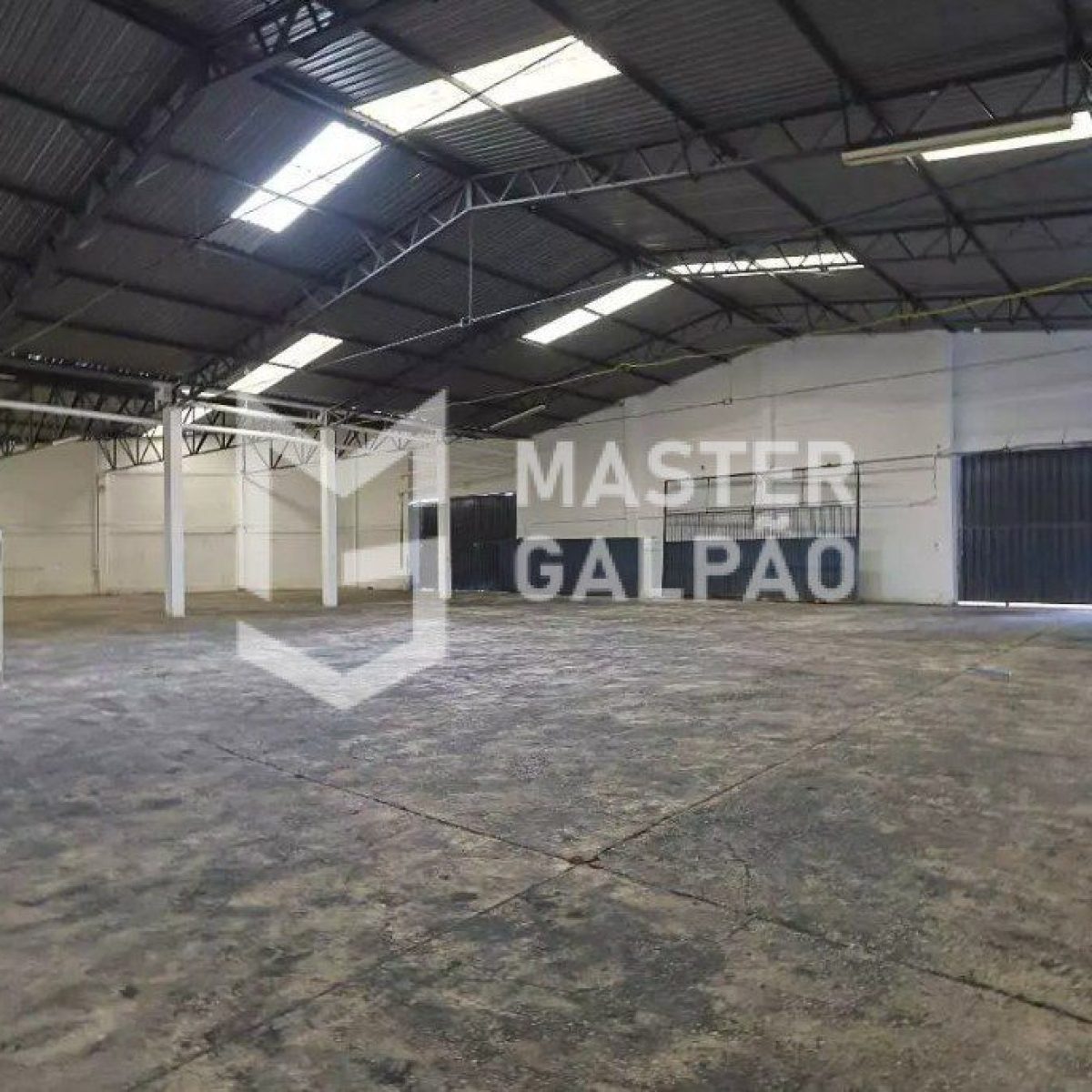 Galpão 2.160m² | Kennedy – Contagem/MG