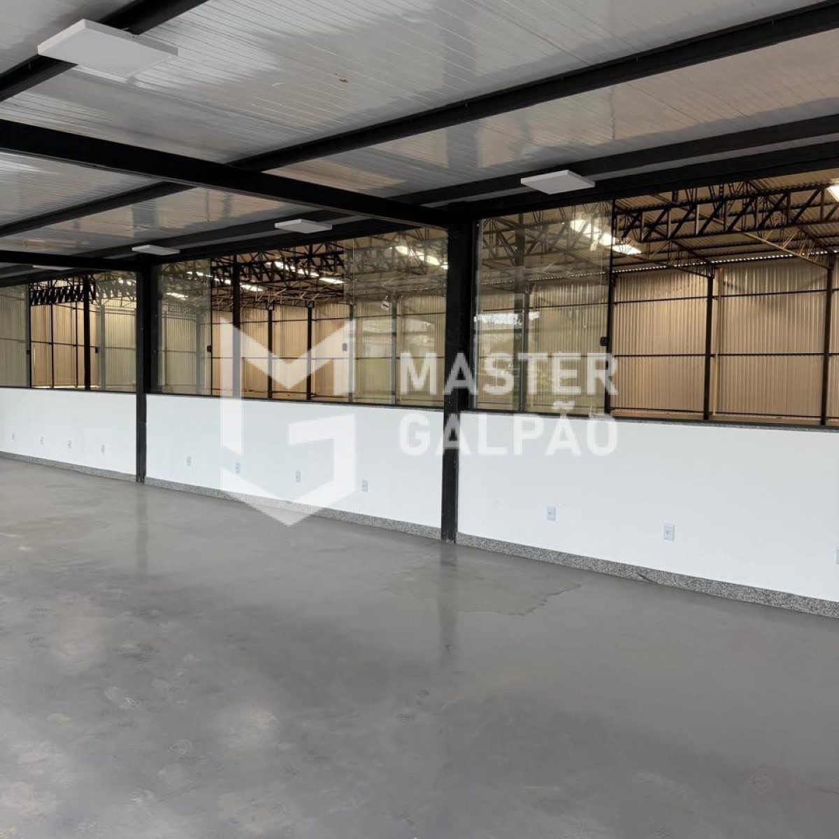 Galpão 3.040m² | Distrito Industrial de Sarzedo-MG